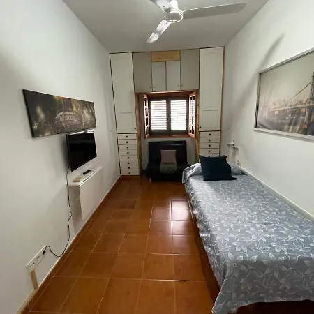 Apartment Tenerife Vacaciones, Quiet Near The Ocean And Local Food Spots And Coastal Walks, Fast Wifi *